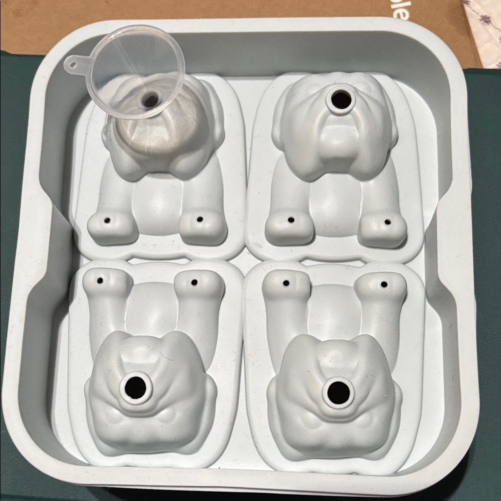 Bulldog Silicone Mold Tray